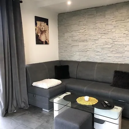 Wypoczynkowy Caloroczny W Okolicach Zatora I Wadowic Prázdninový dům